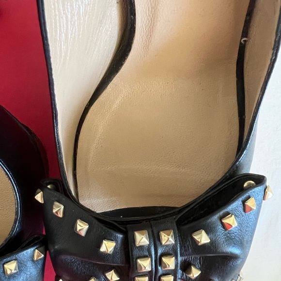 VALENTINO GARAVANI STUDDED BOW PLATFORM PUMPS - Picture 11 of 12